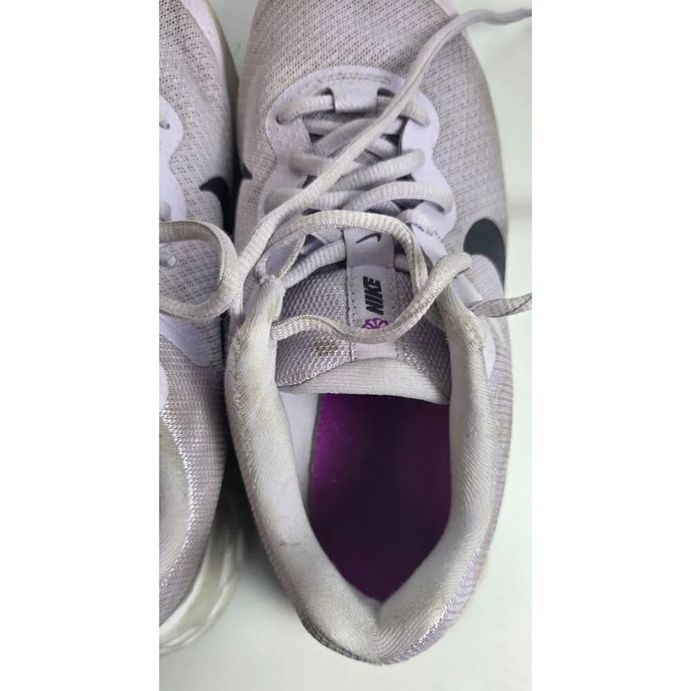 Nike Revolution Violet Frost Sneaker size 6 - Picture 5 of 10